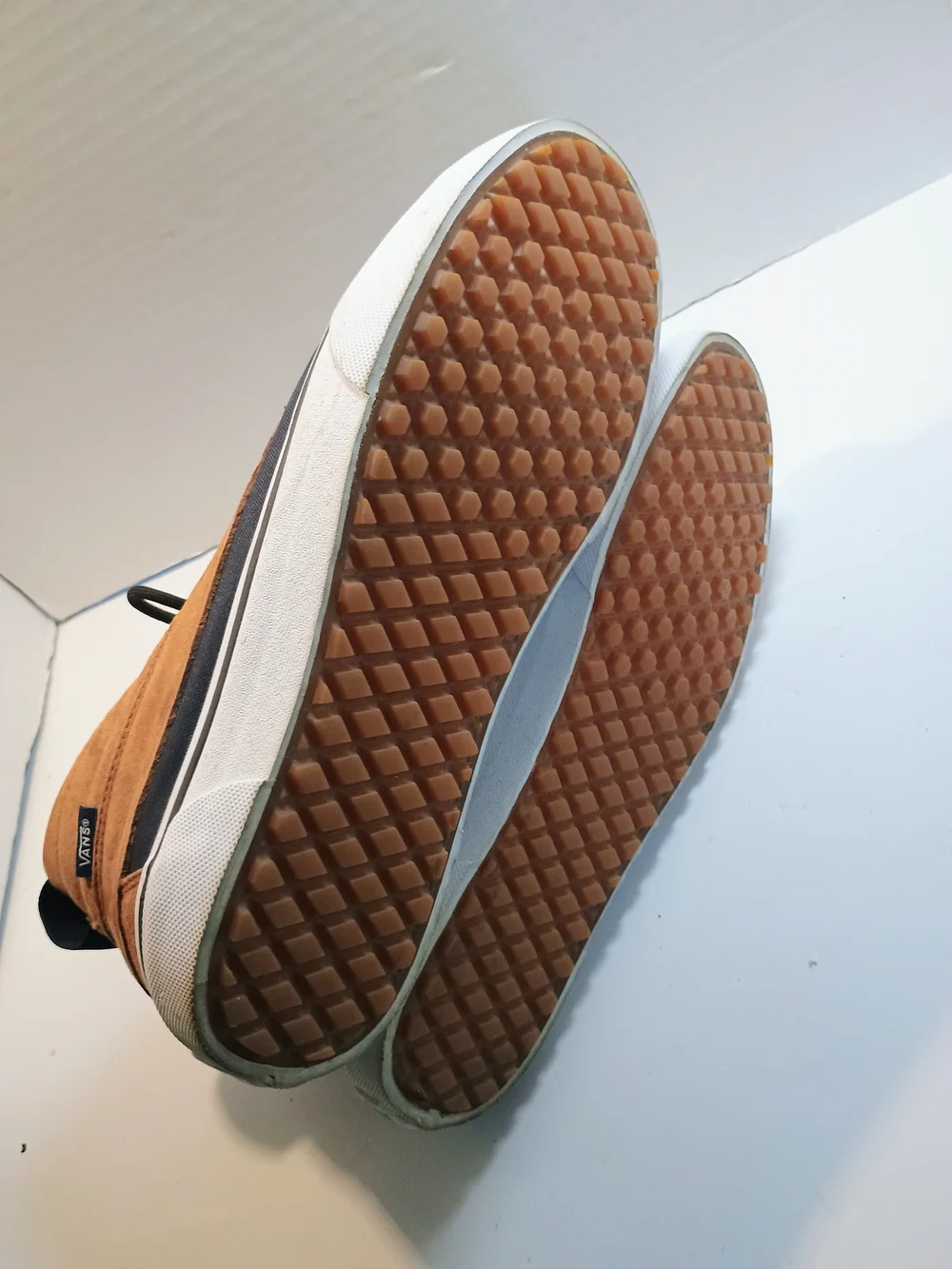 Vans SK8-HI Duck Boot Brown/Navy Mens-8.5 W-10 Scotchguard, Great Cond
